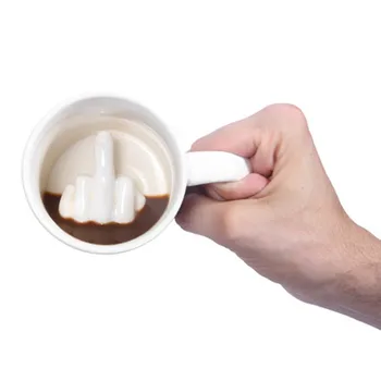300 мл Креативен Дизайн на Бял Среден Пръст Керамична Чаша с Нестандартен Стил на Смесване на Кафе Мляко Чаена Чаша Забавно Керамична Чаша Чаша За Вода
